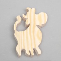 Фигурка из дерева "Веселая коровка"